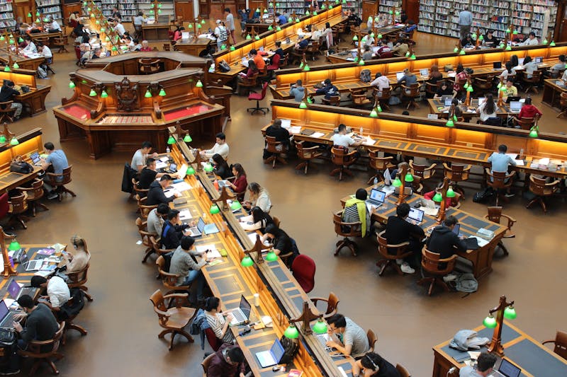 Top 10 Tips for Learning English Fast
